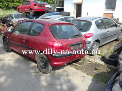 Peugeot 206 3dv 1.1i červená na díly ČB / dily-na-auta.eu