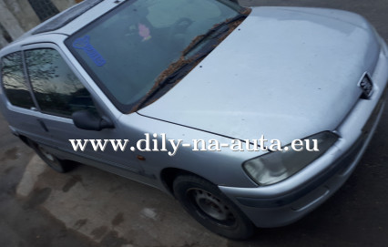 Peugeot 106 šedá metalíza na díly Brno / dily-na-auta.eu