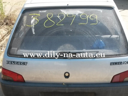 Peugeot 106 šedá metalíza na díly Brno / dily-na-auta.eu