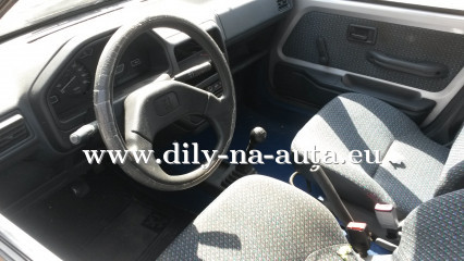 Peugeot 106 šedá metalíza na díly Brno / dily-na-auta.eu