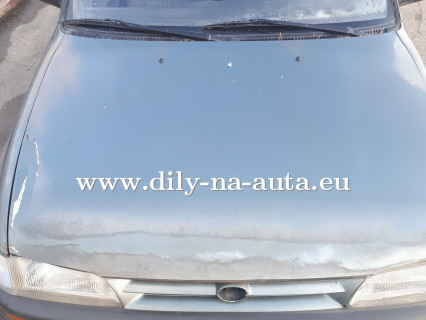 Toyota Corolla šedá metalíza na díly Brno / dily-na-auta.eu