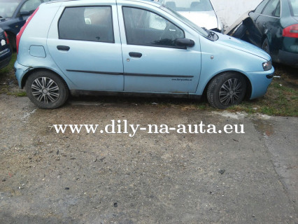 Fiat Punto 2 modrostříbrná na díly Plzeň