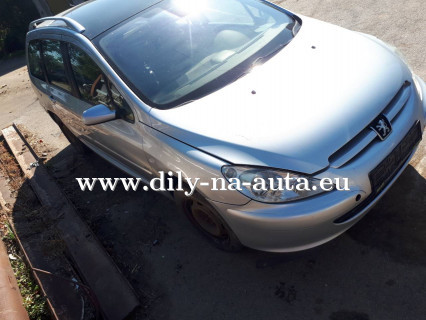 Peugeot 307 SW stříbrná na náhradní díly Brno / dily-na-auta.eu