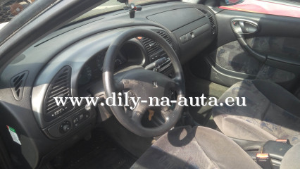 Citroen Xsara černá - díly z tohoto vozu / dily-na-auta.eu