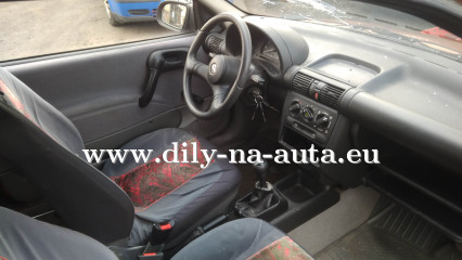 Opel Corsa bronzová - díly z tohoto vozu / dily-na-auta.eu