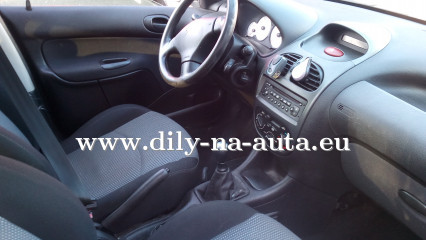 Peugeot 206 tmavě modrá - díly z tohoto vozu / dily-na-auta.eu