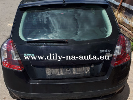 Fiat Stilo černá na náhradní díly Brno / dily-na-auta.eu