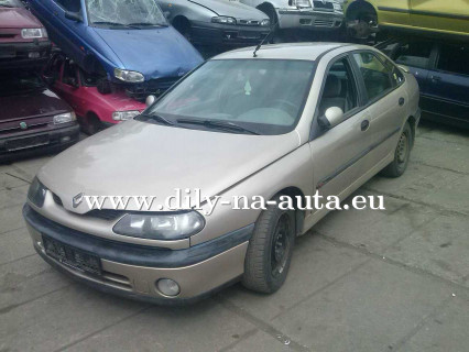 Renault Laguna stříbrná na náhradní díly Písek / dily-na-auta.eu