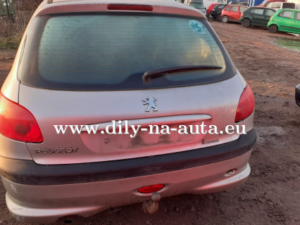 Peugeot 206 na náhradní díly Pardubice / dily-na-auta.eu