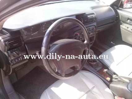 Opel Omega na náhradní díly Písek / dily-na-auta.eu