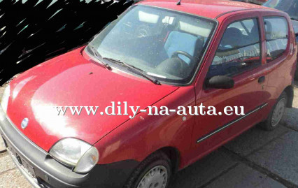 Fiat Seicento červená na náhradní díly Praha / dily-na-auta.eu