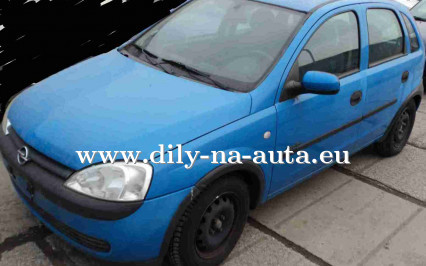 Opel Corsa modrá na náhradní díly Praha / dily-na-auta.eu