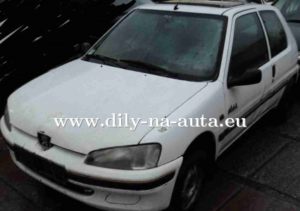 Peugeot 106 bílá na náhradní díly Praha / dily-na-auta.eu