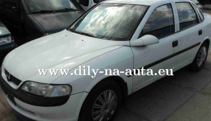 Náhradní díly z vozu Opel Vectra