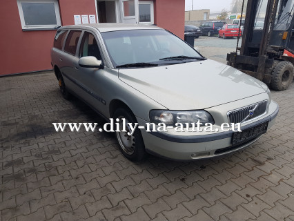 VOLVO V70 2.5 TDi  na náhradní díly Pardubice / dily-na-auta.eu