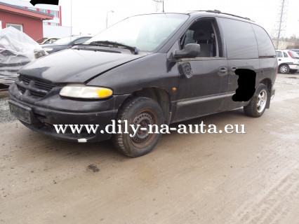 Chrysler Voyager 2.4i na náhradní díly Pardubice / dily-na-auta.eu