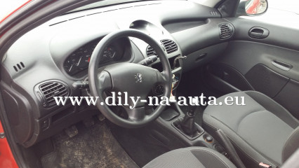 PEUGEOT 206 1.4i 2005 5.dver na náhradní díly Pardubice / dily-na-auta.eu