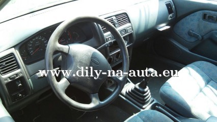 Nissan Almera zelená na náhradní díly České Budějovice / dily-na-auta.eu